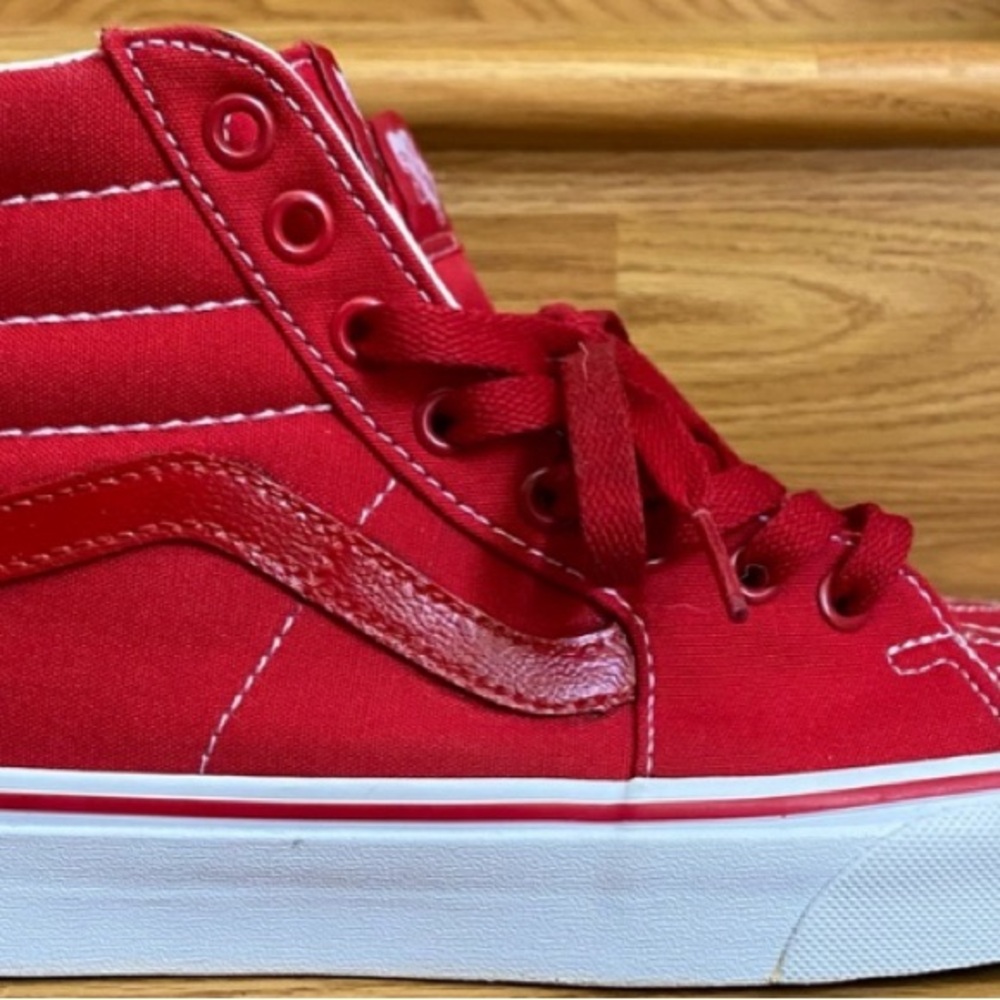 Custom vans - Picture 3 of 4